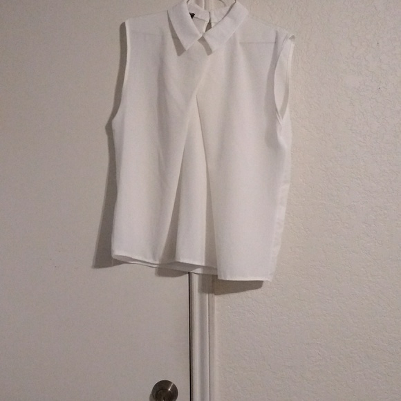 Collared tank - Picture 3 of 4